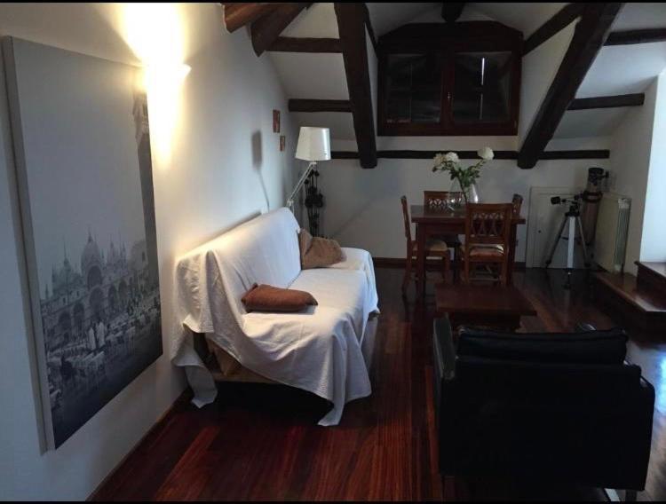 Stylish Penthouse Apartment In Venice Lido, 10 Minutes From Saint Marks Square Венеция Лидо Екстериор снимка